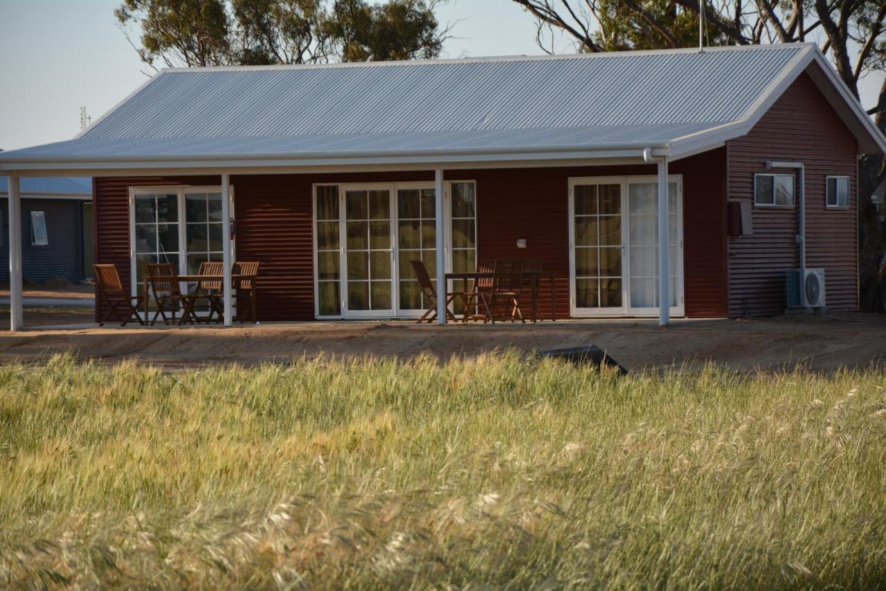 Mary'S Farm Cottages Kukerin Buitenkant foto